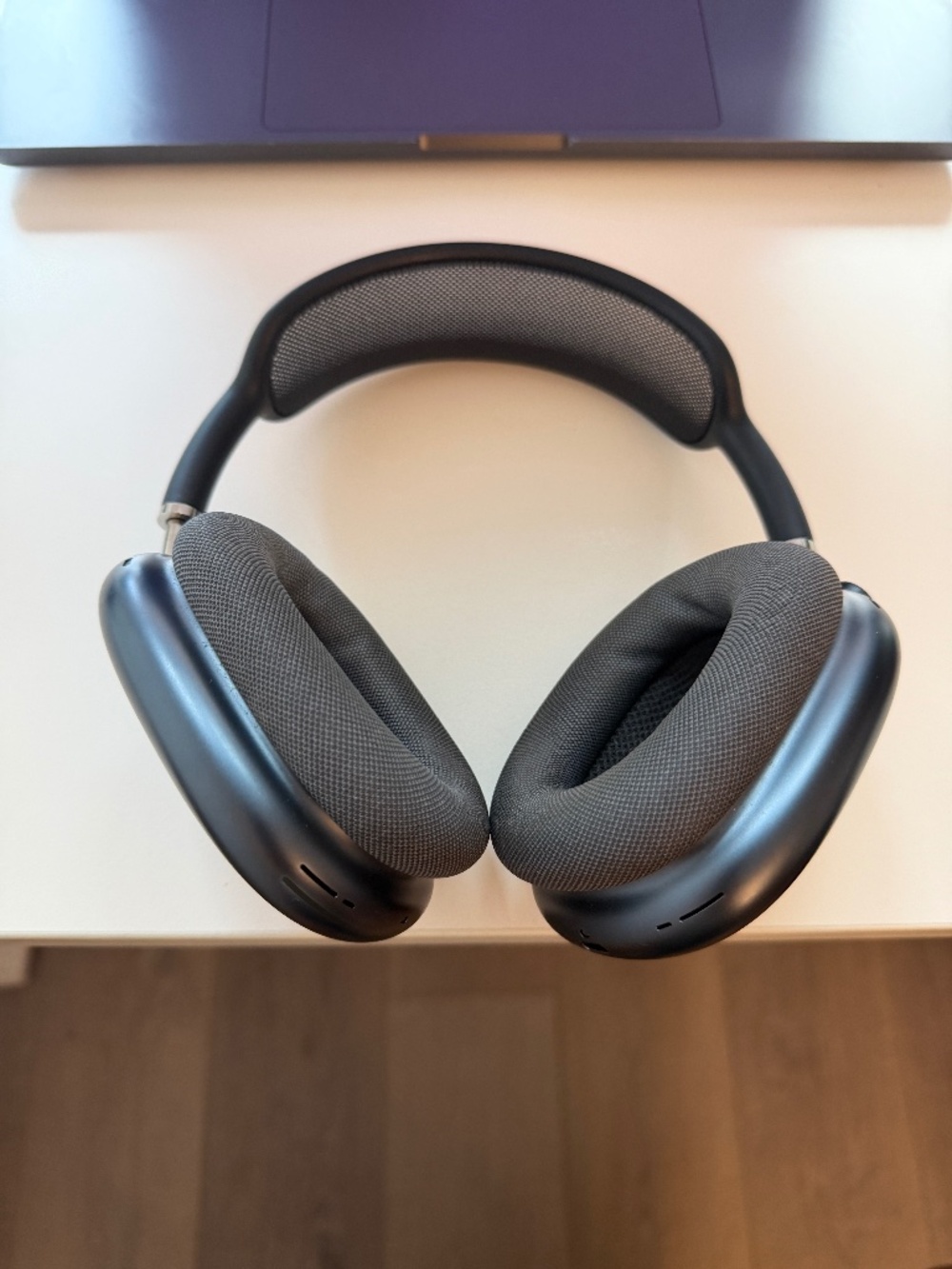 Apple AirPods Max – Midnight – Perfect Condition